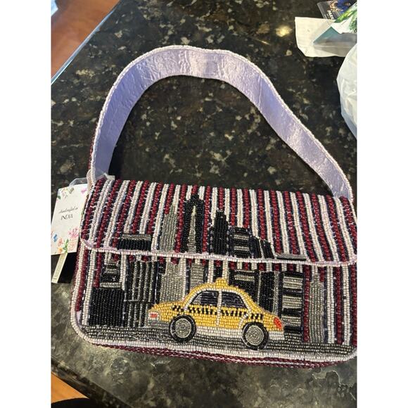 Viral New York City YELLOW TAXI BEADED BAG Handcrafted in India - Picture 9 of 10